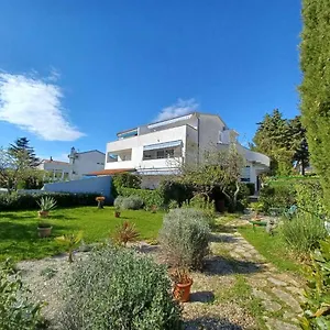 https://house-anita-krk.primorje-gorskikotar.com