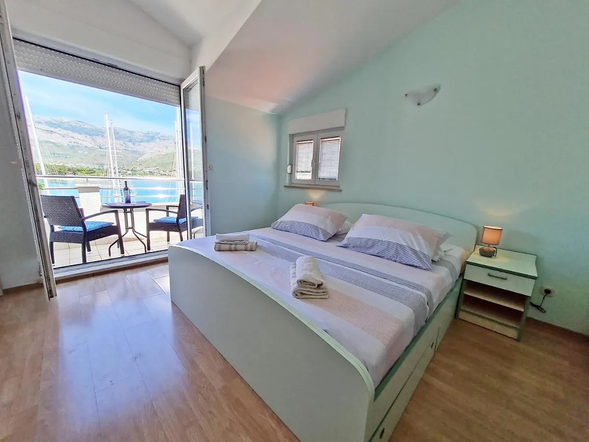 Rooms And Apartments Porat Stobrec Croatia