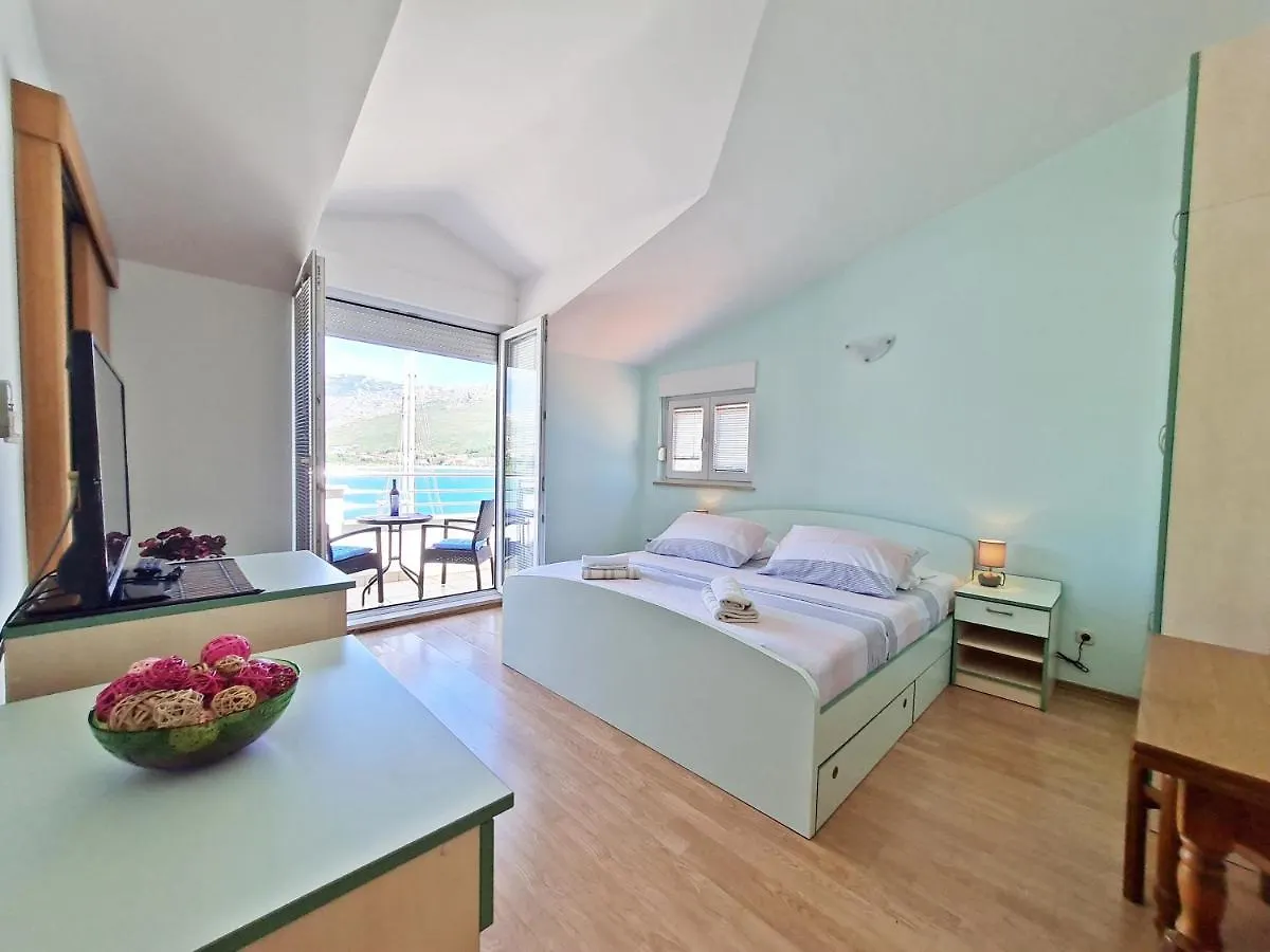 Rooms And Apartments Porat Stobrec Croatia