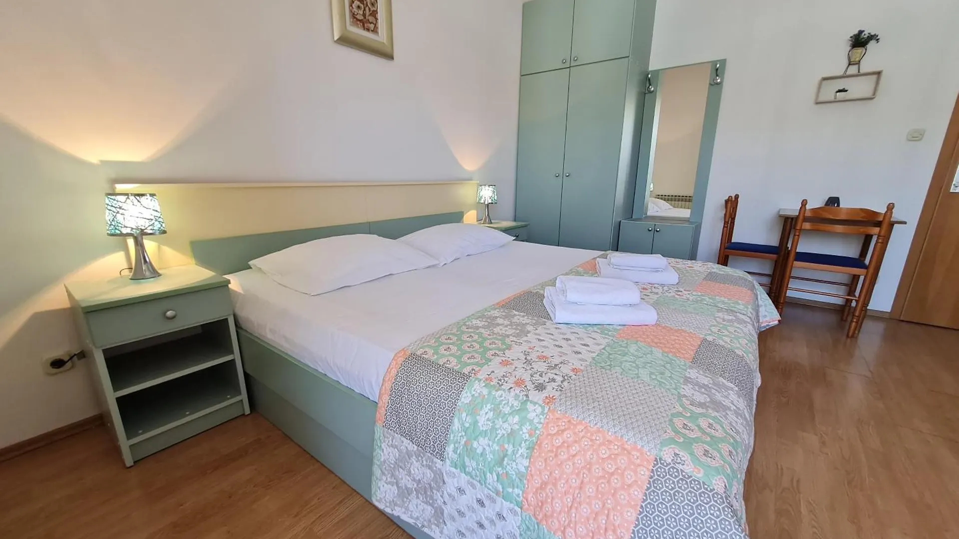 Guest house Rooms And Apartments Porat Stobrec