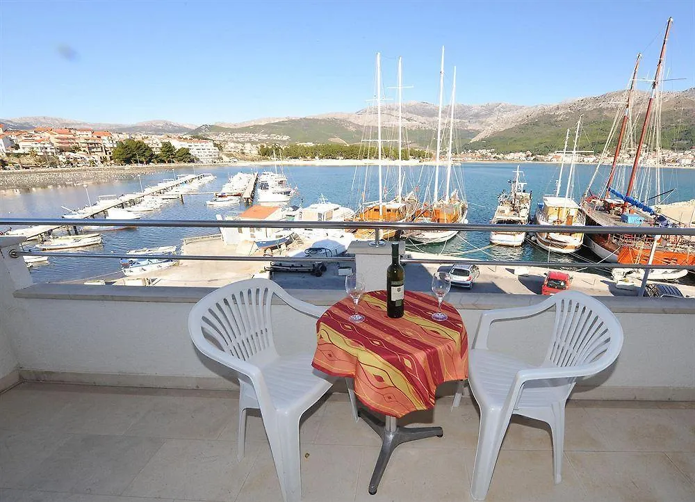 Rooms And Apartments Porat Stobrec Croatia