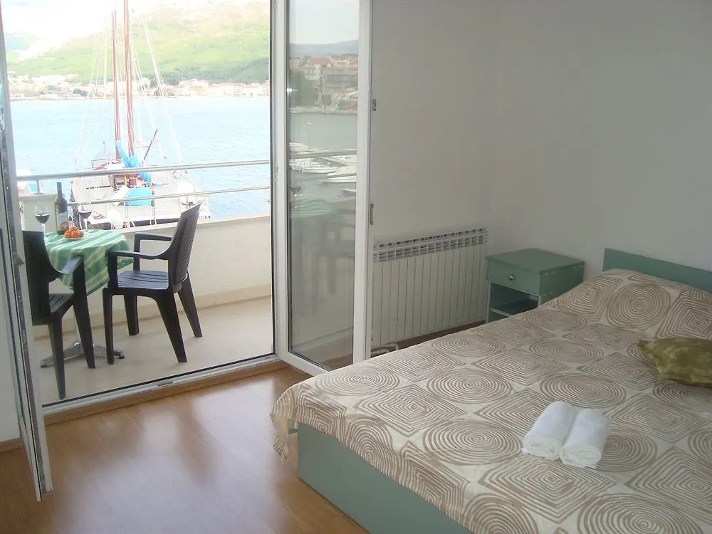 *** Guest house Rooms And Apartments Porat Stobrec Croatia