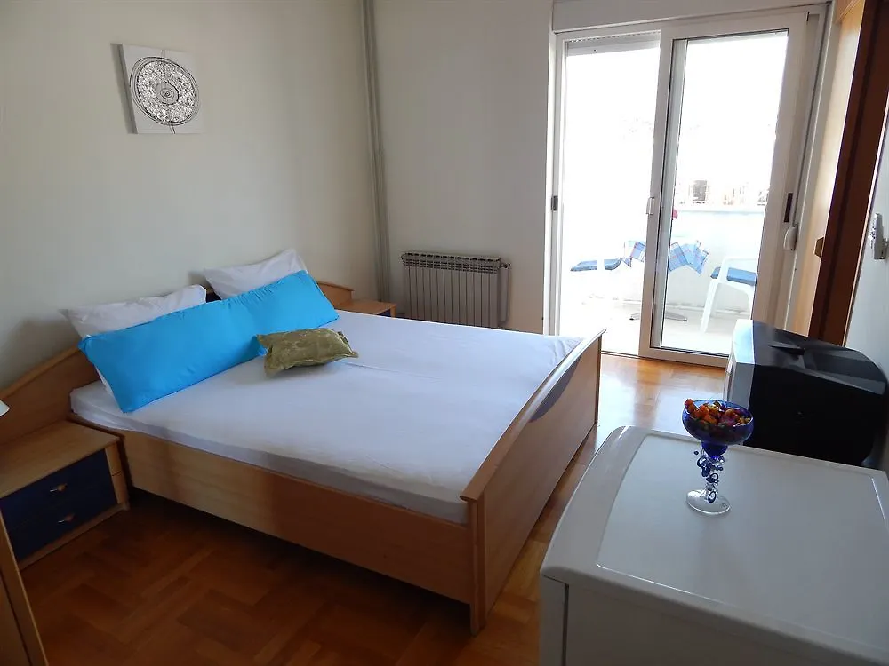 Rooms And Apartments Porat Stobrec