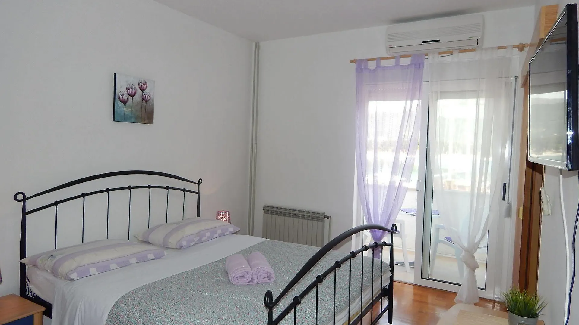 Rooms And Apartments Porat Stobrec Guest house
