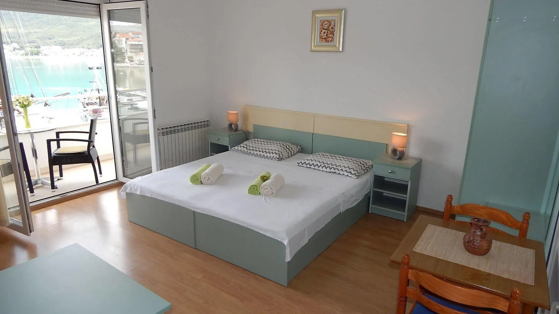 Guest house Rooms And Apartments Porat Stobrec