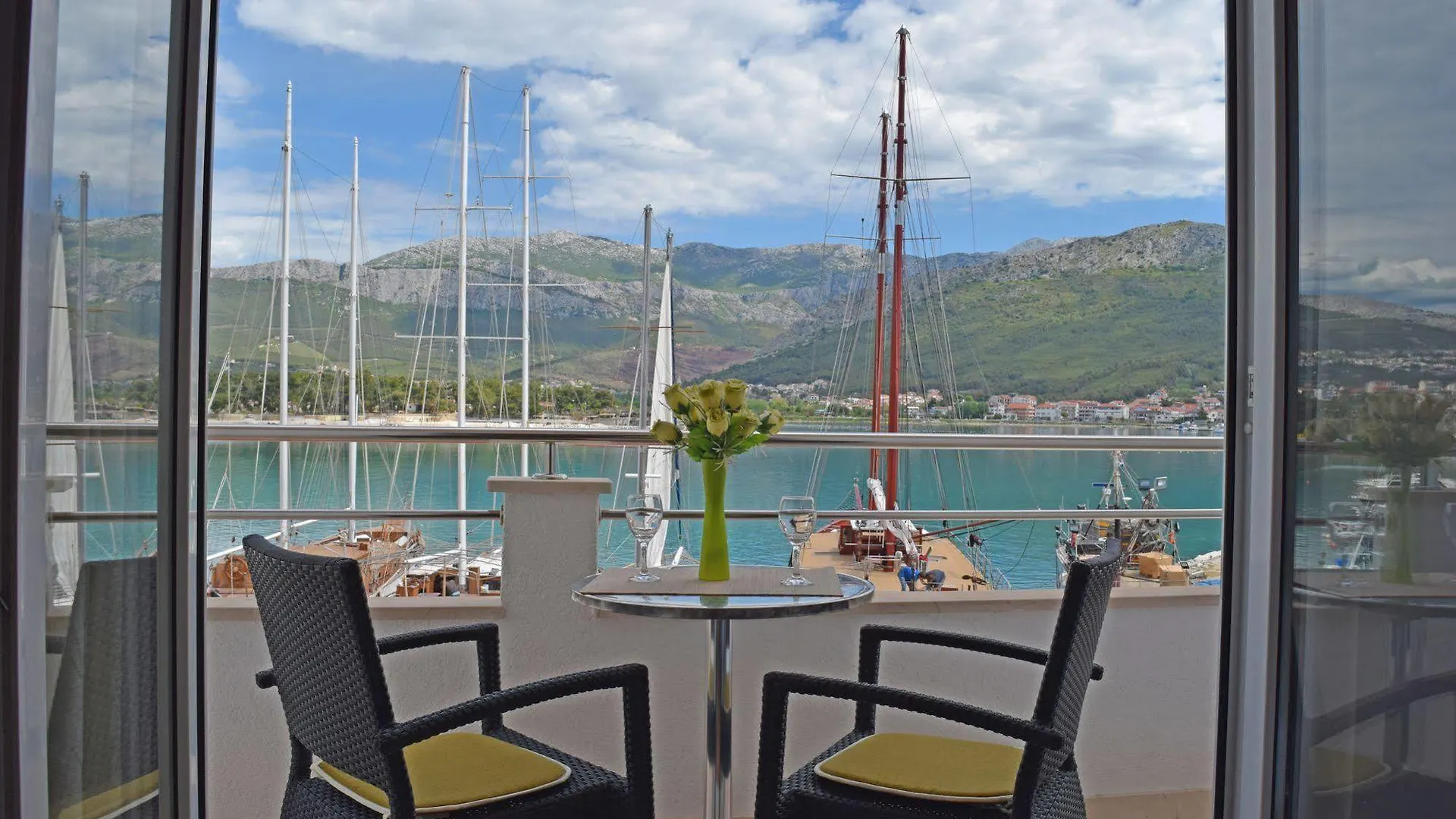 Guest house Rooms And Apartments Porat Stobrec